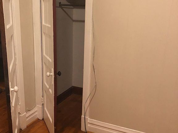 4th image of 4105 N Wolcott Ave