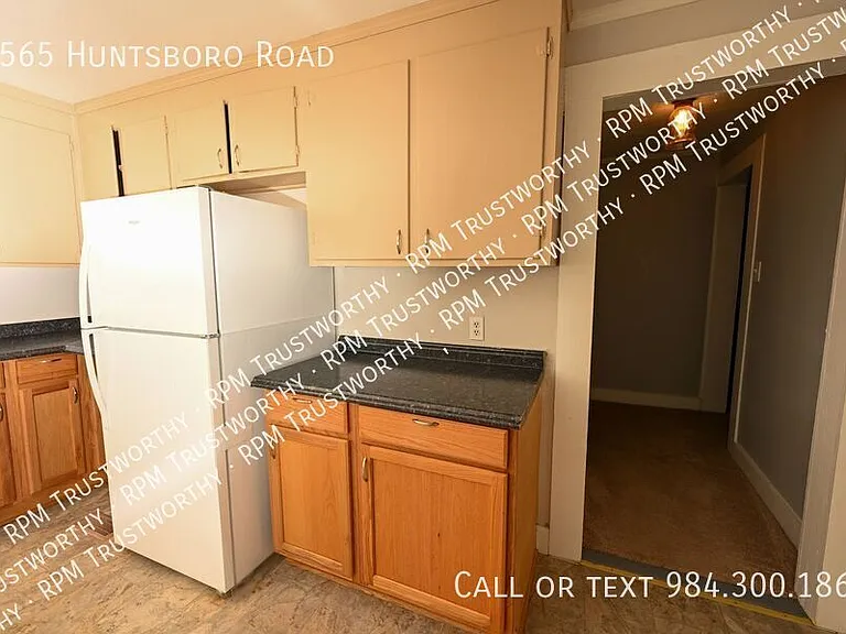 6565 Huntsboro Rd — Photo 3