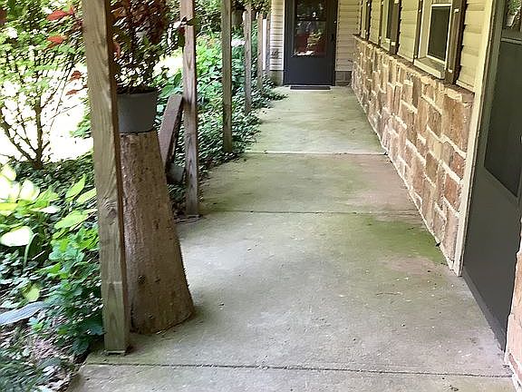 3rd image of 3424 Harbison Rd