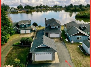 470 Mud Hen Loop SE, Ocean Shores, WA 98569