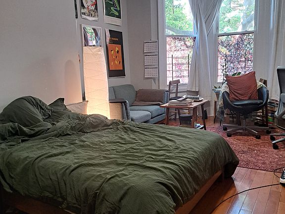5th image of 251 Patchen Ave #1