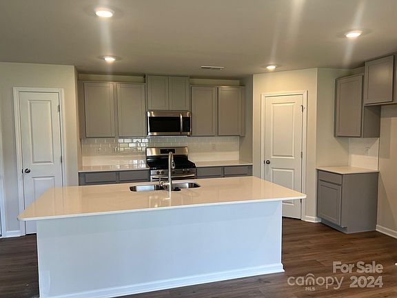 3rd image of 12119 Devon Square Ct #5
