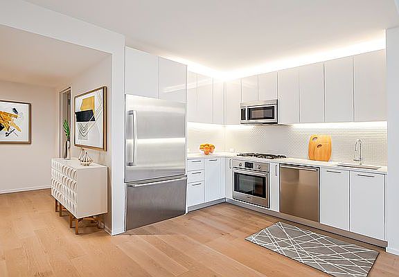 3rd image of 685 1st Ave APT 19Q