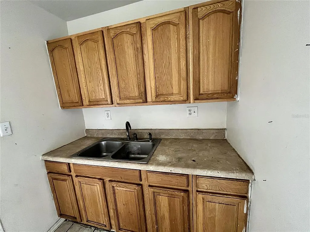 2 bed, 1.0 bath, 575 sqft, $800 — Photo 3