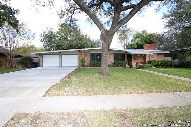1st image of 343 Sandalwood Ln