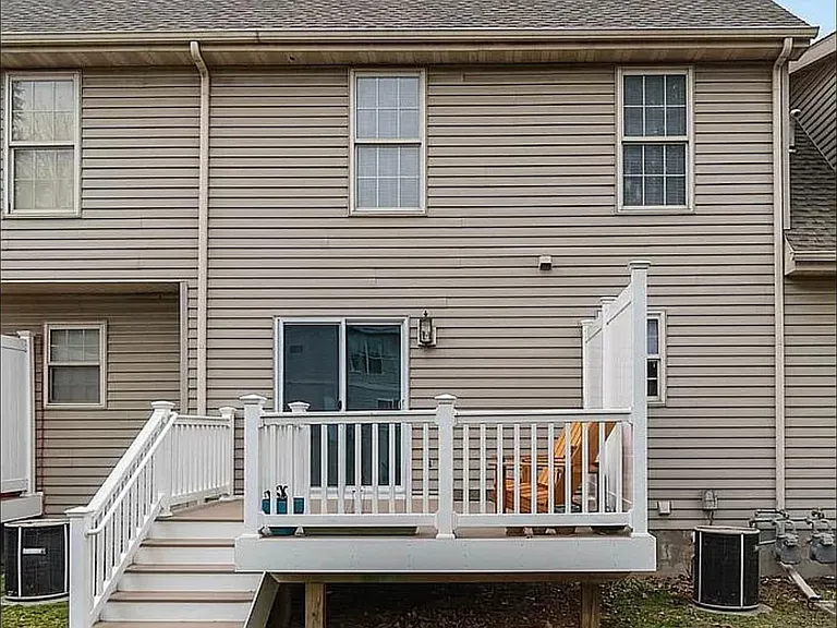111 Lisa Ln — Photo 14