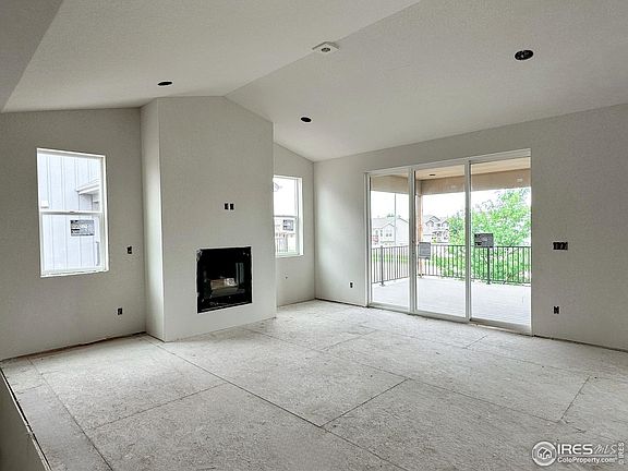 5th image of 537 Red Jewel Dr