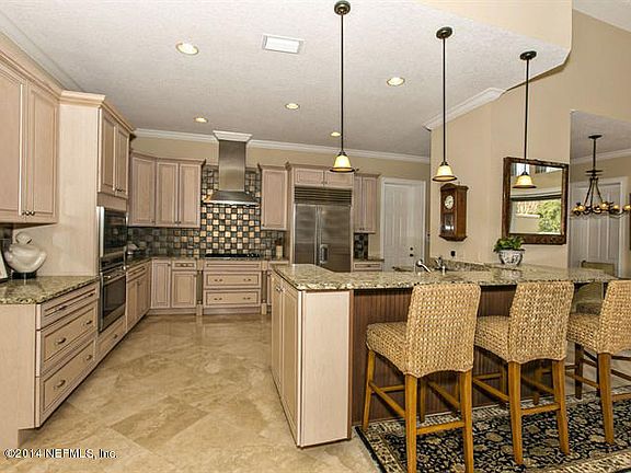 5th image of 140 Cuello Ct Unit 101