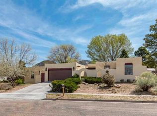 2241 Calle Cacique, Santa Fe, NM 87505