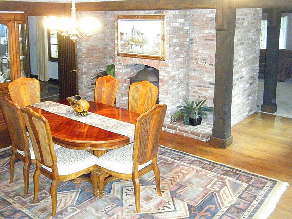 4th image of 17 Windward Dr