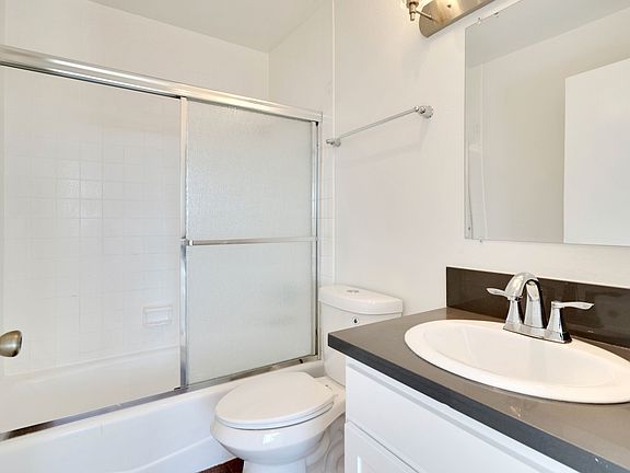 4th image of 1520 N Vista St APT 106