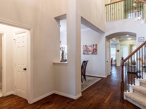 5th image of 7808 Royal Gorge Ln