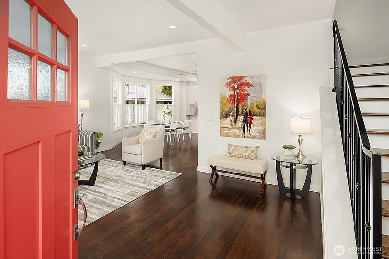 5th image of 227 29th Avenue E