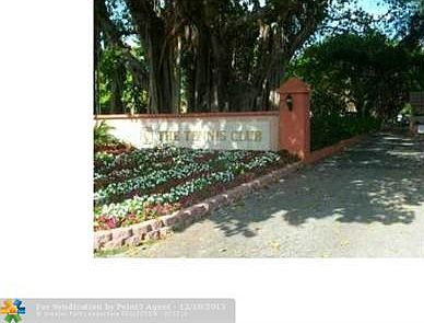1st image of 670 Tennis Club Dr APT 109