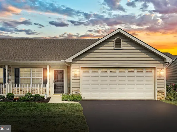 237 Palomino Way, Red Lion, PA 17356