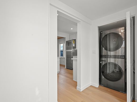 4th image of 2215 6th St APT C