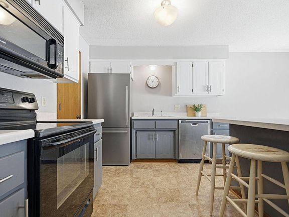 5th image of 4340 Buckingham Ct #1606
