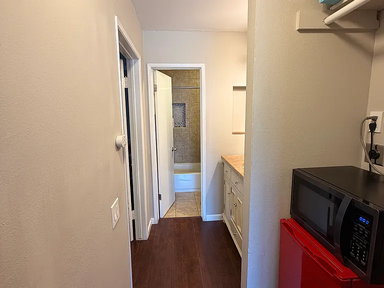 5460 White Oak Ave #E339 — Photo 3