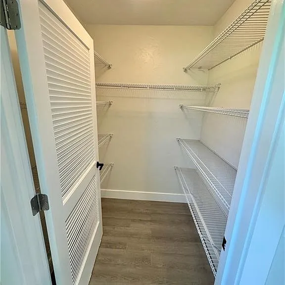 145 SW 28th Ter — Photo 20