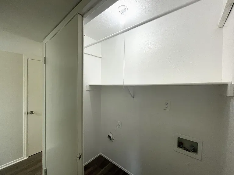 5608 Terry St — Photo 10