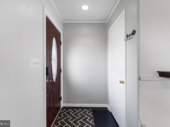 5th image of 7703 Huron Dr