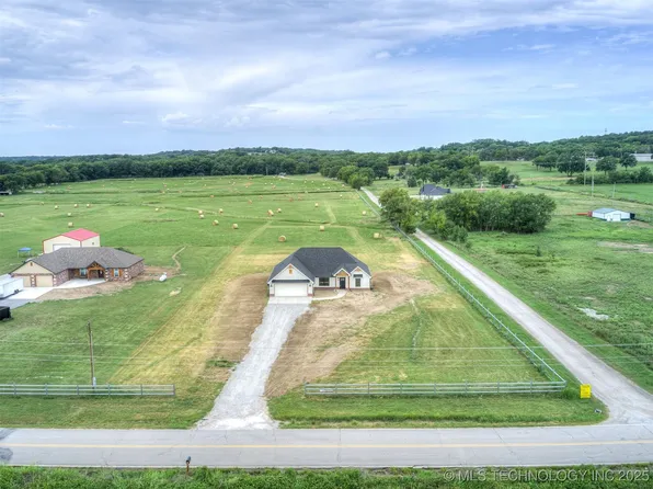 21592 S 4190th Rd, Claremore, OK 74017