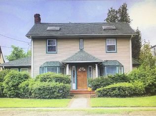 53 Manor Ave, Hempstead, NY 11550