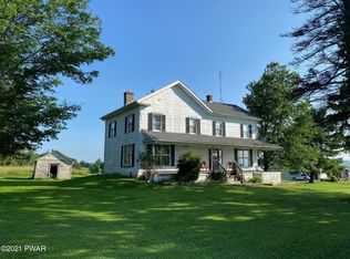 97 Calkins Rd, Honesdale, PA 18431