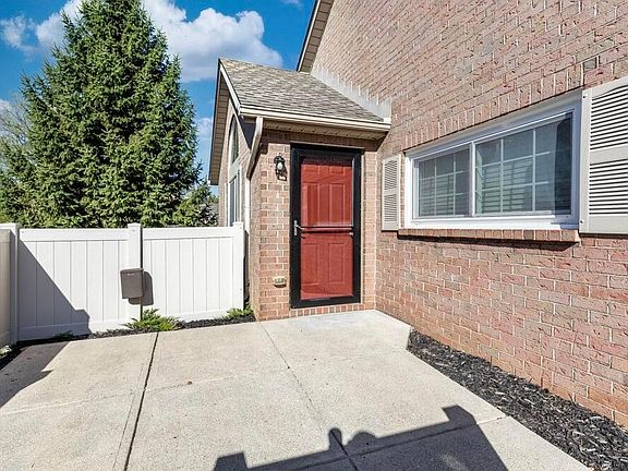 2nd image of 4000 Silvaner Dr #23