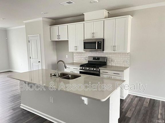 3rd image of 5336 Arkose Dr