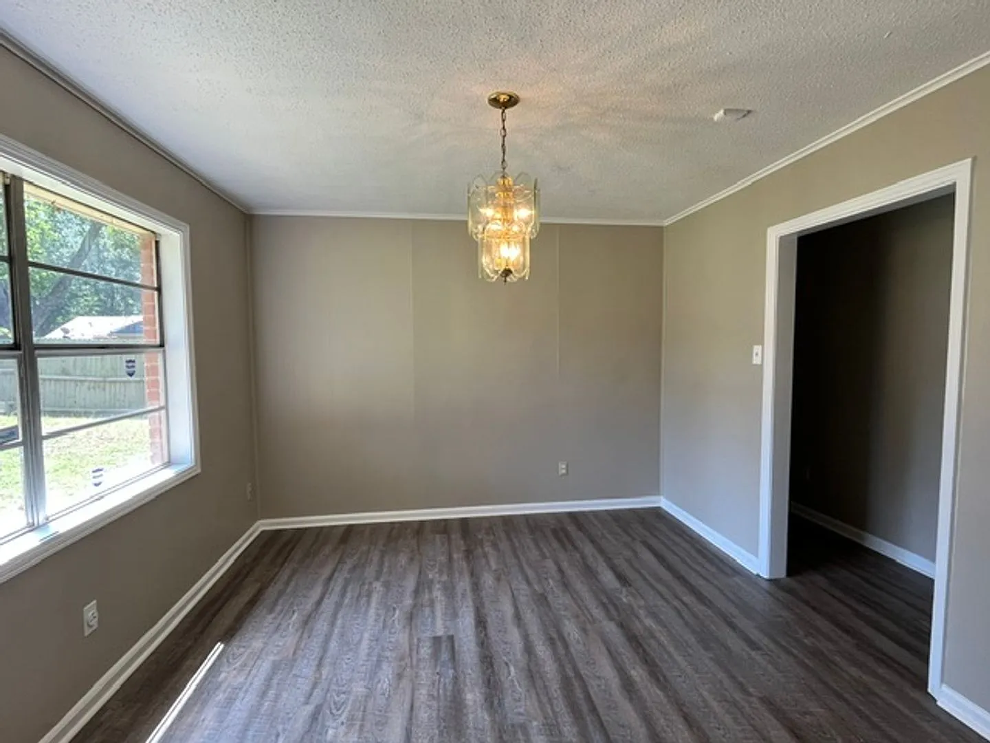 Renovated 3 Bedroom 1 Bath Home for Rent!! — Photo 3