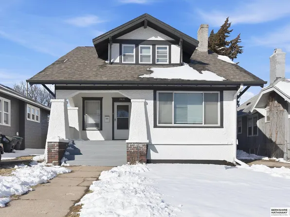 2874 Mary St, Omaha, NE 68112