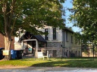 1525 Kenmuir Ave #7, Mississauga, ON L5G4B6