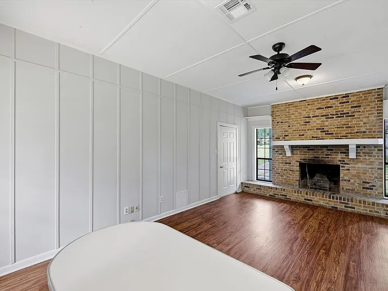 210 Mount Salus Rd — Photo 19