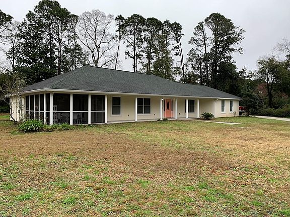 5th image of 394 Lake Circle Dr