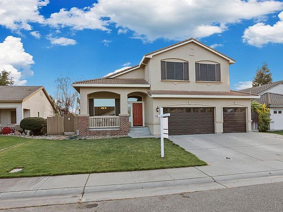 2nd image of 961 Holmisdale Way