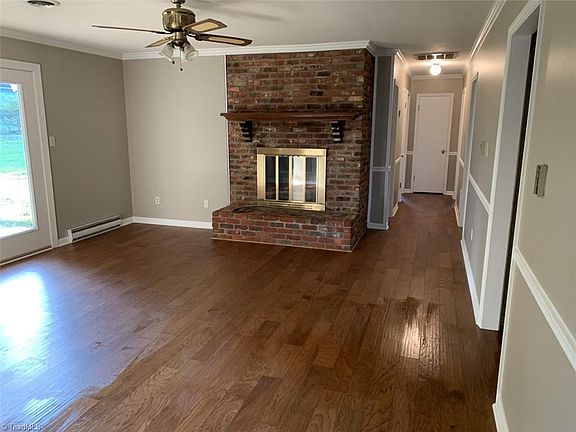 5th image of 308 Southwood Dr