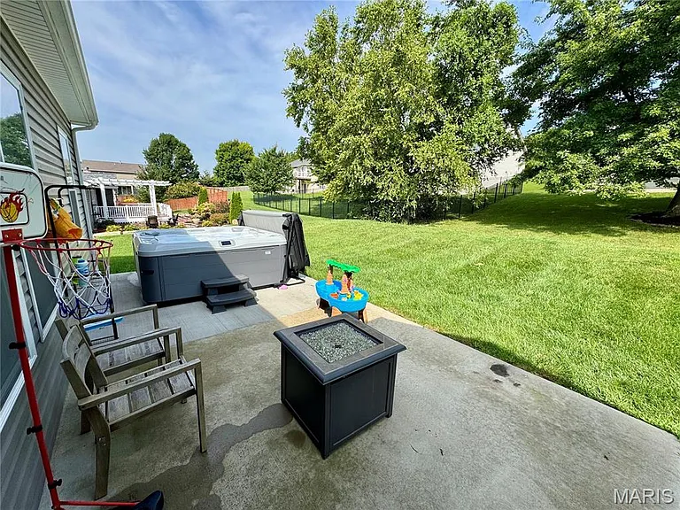 315 Star Ln — Photo 25