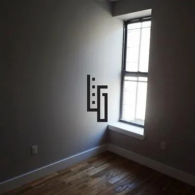 Rented by Loom Group | media 60