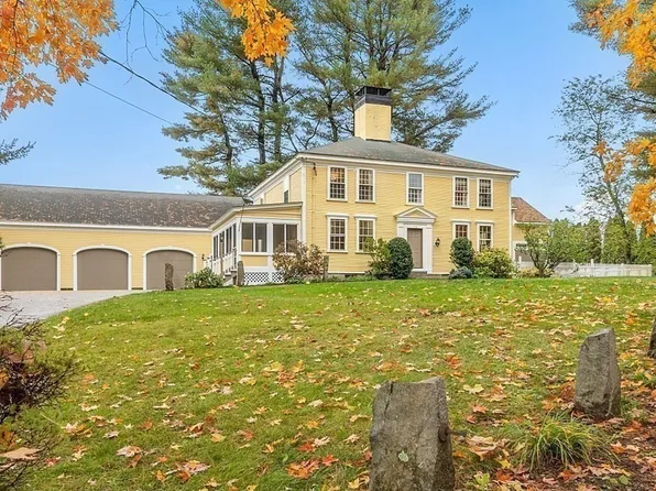 518 Farmers Row, Groton, MA 01450