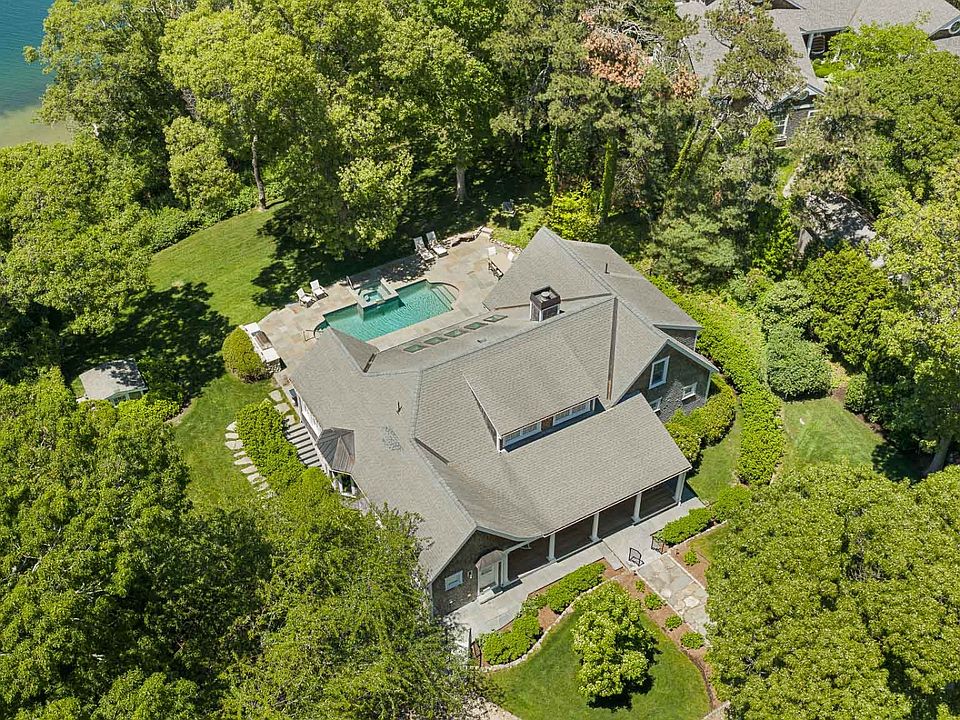 1st image of 385 Barnes Rd