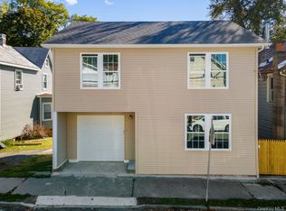 89 Orchard St, Walden, NY 12586