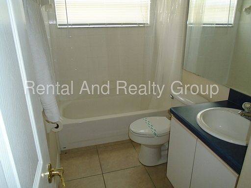 3rd image of 2611 Autumn Creek Cir