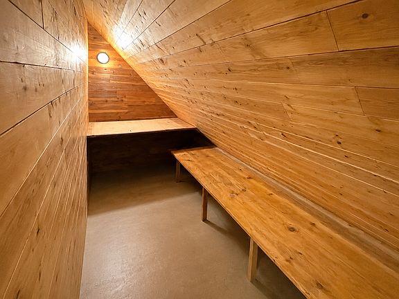 5th image of 484 Main St #2