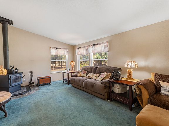 4th image of 16240 Lava Dr