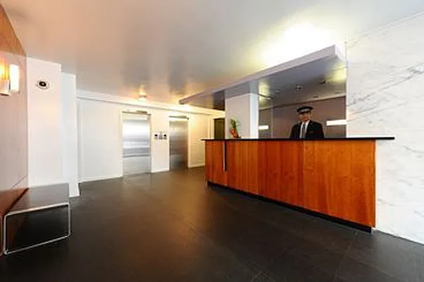 Rented by Manhattan Apartment Organization | media 13