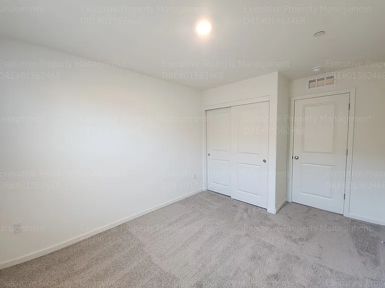 8921 Kemi St — Photo 18