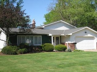 33005 E Nimrod St, Solon, OH 44139