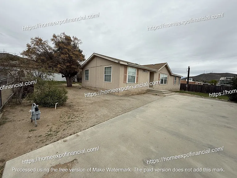 26590 Franklin Ave — Photo 3