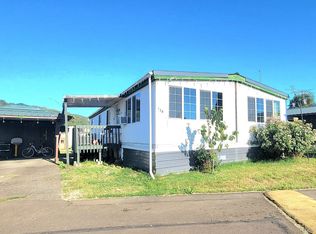 128 Berry Loop Ln, Roseburg, OR 97471
